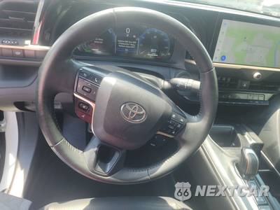 2023 Toyota Crown Limited - zdjęcie 10 z 21 - miniatura