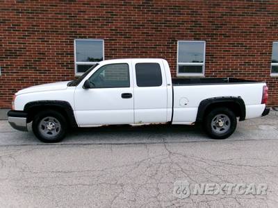 2004 Chevrolet Silverado 1500 WT Extended Cab Medium Bed 1SW w/Rear Doors