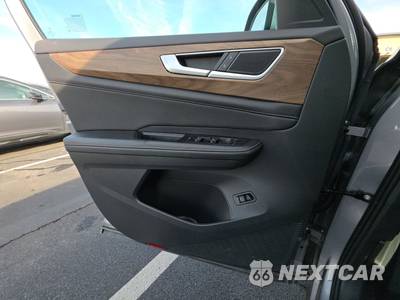 2025 Volkswagen Atlas 2.0T SE w/Technology - zdjęcie 9 z 23 - miniatura