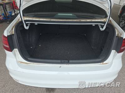 2017 Volkswagen Jetta SE - zdjęcie 15 z 26 - miniatura