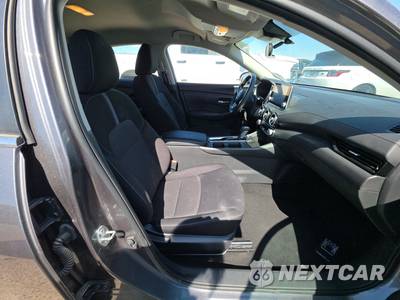 2025 Nissan Sentra SV - zdjęcie 8 z 22 - miniatura