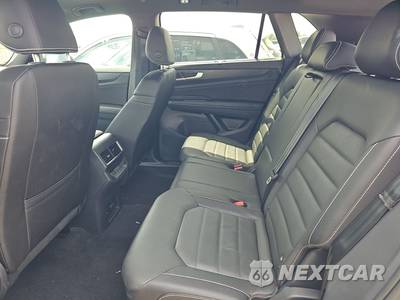 2025 Volkswagen Atlas Cross Sport 2.0T SEL - zdjęcie 13 z 23 - miniatura