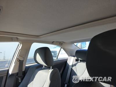 2011 Toyota Camry SE - zdjęcie 17 z 37 - miniatura