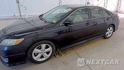 2011 Toyota Camry SE - zdjęcie 1 z 37 - miniatura
