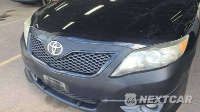 2011 Toyota Camry SE - zdjęcie 29 z 37 - miniatura