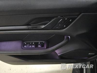 2022 Porsche Taycan 4S - zdjęcie 9 z 22 - miniatura
