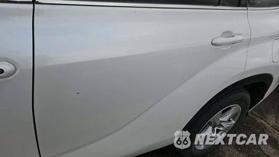 2024 Toyota Highlander LE - zdjęcie 23 z 27 - miniatura