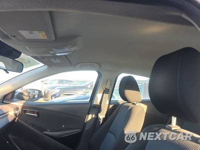 2017 Toyota Yaris iA Sedan - zdjęcie 20 z 37 - miniatura