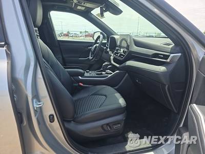2025 Toyota Highlander XSE - zdjęcie 8 z 35 - miniatura