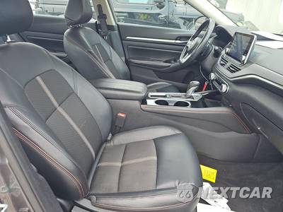 2024 Nissan Altima SR - zdjęcie 8 z 23 - miniatura