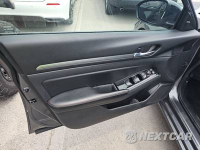2024 Nissan Altima SR - zdjęcie 9 z 23 - miniatura