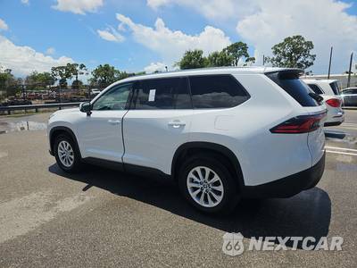 2025 Toyota Grand Highlander XLE - zdjęcie 6 z 35 - miniatura