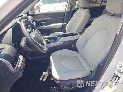2025 Toyota Grand Highlander XLE - zdjęcie 7 z 35 - miniatura