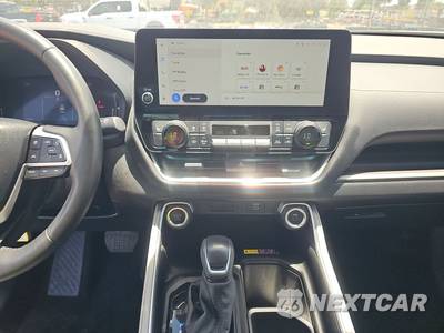 2025 Toyota Grand Highlander XLE - zdjęcie 11 z 35 - miniatura
