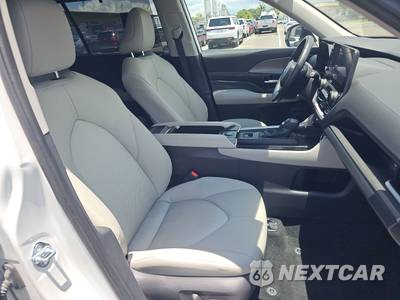 2025 Toyota Grand Highlander XLE - zdjęcie 8 z 35 - miniatura