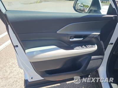 2025 Toyota Grand Highlander XLE - zdjęcie 9 z 35 - miniatura