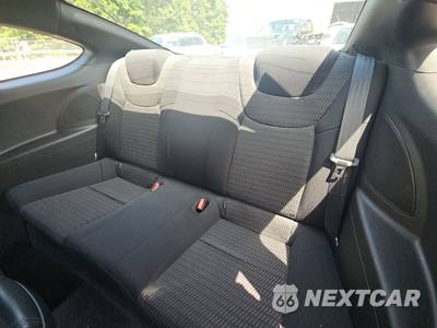 2015 Hyundai Genesis Coupe 3.8 w/Black Interior - zdjęcie 13 z 38 - miniatura