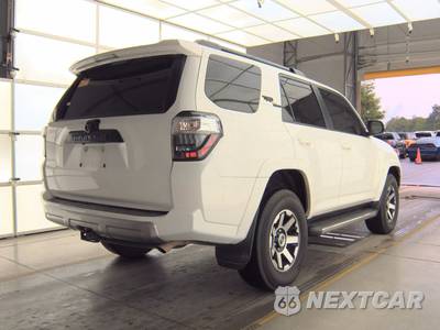 2021 Toyota 4Runner TRD Off-Road Premium - zdjęcie 4 z 19 - miniatura