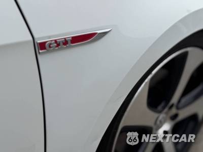 2015 Volkswagen Golf GTI S Hatchback - zdjęcie 8 z 40 - miniatura