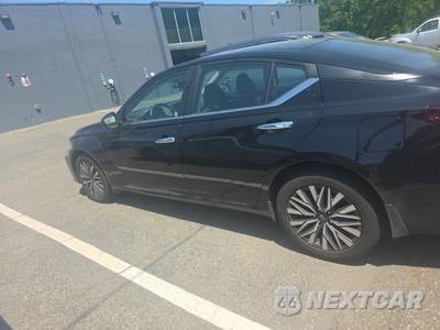 2023 Nissan Altima SV - zdjęcie 8 z 23 - miniatura