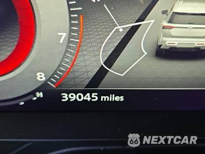 2023 Nissan Pathfinder Platinum - zdjęcie 13 z 27 - miniatura