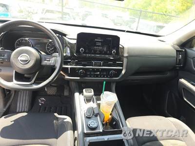 2023 Nissan Pathfinder SV - zdjęcie 12 z 27 - miniatura