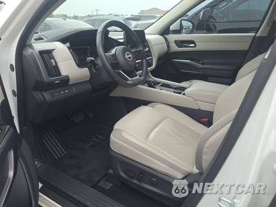 2024 Nissan Pathfinder SL - zdjęcie 7 z 21 - miniatura
