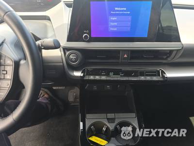 2023 Toyota Prius LE - zdjęcie 11 z 18 - miniatura
