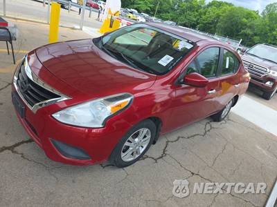 2015 Nissan Versa SV - zdjęcie 1 z 54 - miniatura