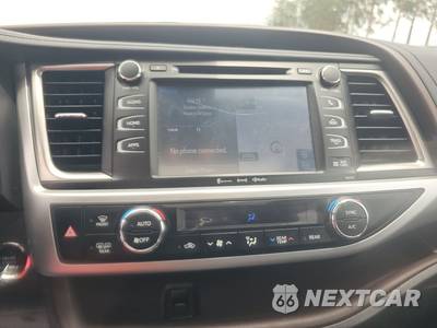2018 Toyota Highlander XLE - zdjęcie 11 z 20 - miniatura