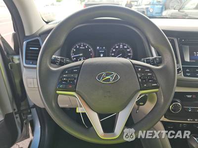 2017 Hyundai Tucson SE - zdjęcie 10 z 18 - miniatura