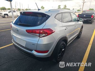 2017 Hyundai Tucson SE - zdjęcie 4 z 18 - miniatura