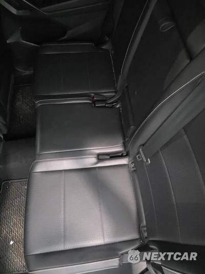 2021 Volkswagen Tiguan SE R-Line Black - zdjęcie 10 z 20 - miniatura