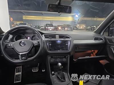 2021 Volkswagen Tiguan SE R-Line Black - zdjęcie 8 z 20 - miniatura