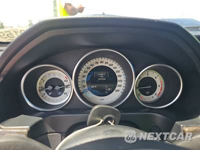 2015 Mercedes-Benz E 250 BlueTEC Sedan - zdjęcie 12 z 23 - miniatura