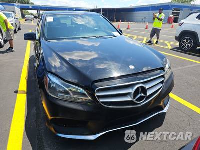 2015 Mercedes-Benz E 250 BlueTEC Sedan - zdjęcie 2 z 23 - miniatura