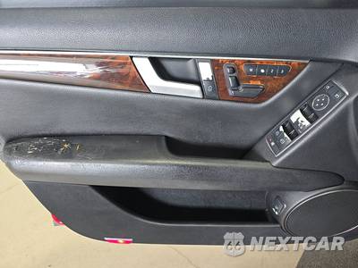 2012 Mercedes-Benz C 300 4MATIC Sedan - zdjęcie 9 z 43 - miniatura
