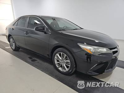 2017 Toyota Camry SE - zdjęcie 3 z 18 - miniatura