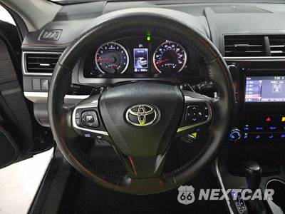 2017 Toyota Camry SE - zdjęcie 10 z 18 - miniatura