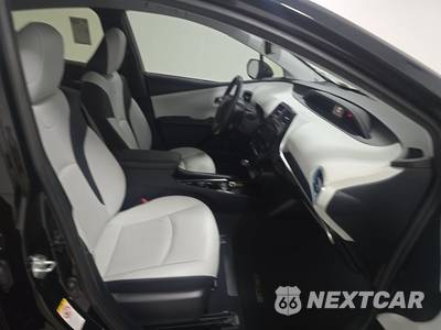 2019 Toyota Prius XLE - zdjęcie 8 z 18 - miniatura
