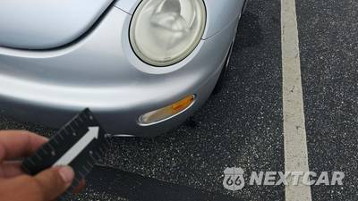 2003 Volkswagen New Beetle GLS Hatchback - zdjęcie 27 z 59 - miniatura