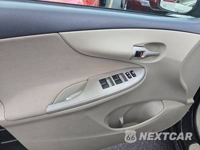 2013 Toyota Corolla LE - zdjęcie 9 z 42 - miniatura