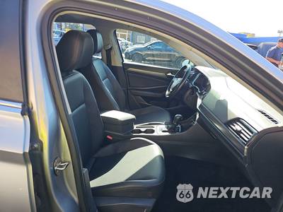 2019 Volkswagen Jetta SEL - zdjęcie 8 z 27 - miniatura