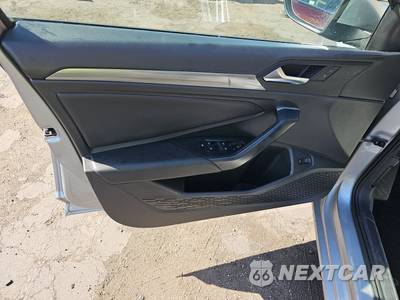 2019 Volkswagen Jetta SEL - zdjęcie 9 z 27 - miniatura