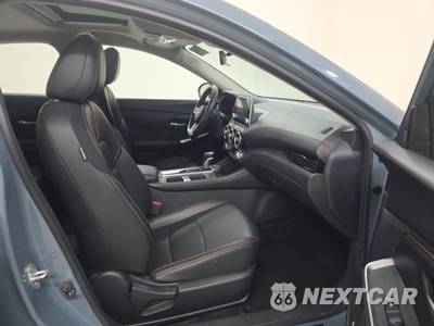 2025 Nissan Sentra SR - zdjęcie 8 z 27 - miniatura