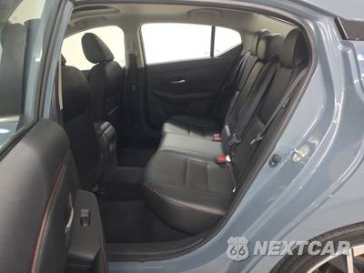 2025 Nissan Sentra SR - zdjęcie 13 z 27 - miniatura