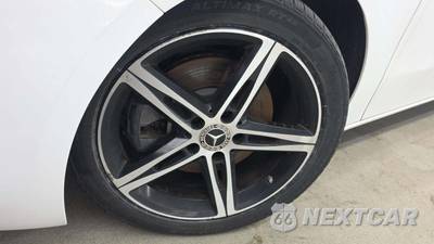 2021 Mercedes-Benz A 220 4MATIC - zdjęcie 36 z 40 - miniatura