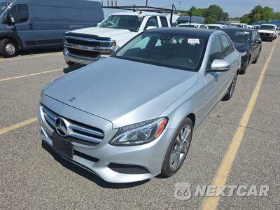 2017 Mercedes-Benz C 300 4MATIC Sedan - zdjęcie 1 z 34 - miniatura