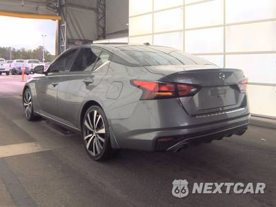 2020 Nissan Altima SR - zdjęcie 6 z 28 - miniatura
