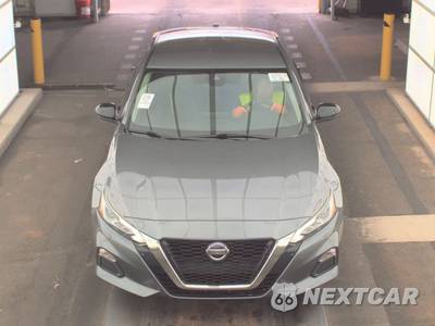 2020 Nissan Altima SR - zdjęcie 2 z 28 - miniatura